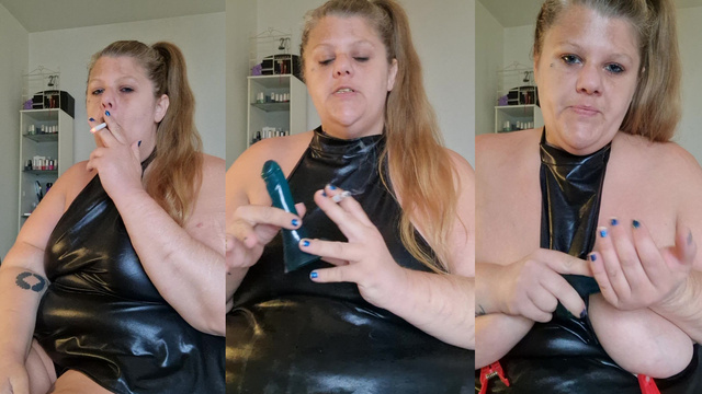 Fat milf showed you her skills on a small dildo - MissLBBW