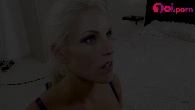 Guy hypnotizes hot blonde and fucks her hard - UNCHAINED PERVERSIONS SEX AND SUB