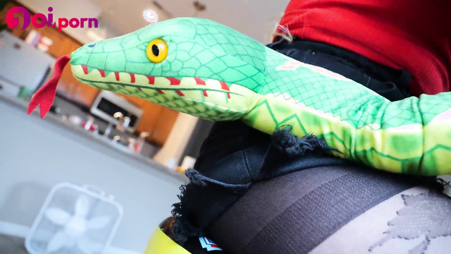 Sneaky snake hypnotized tattooed boy - Girls Gone Hypnotized
