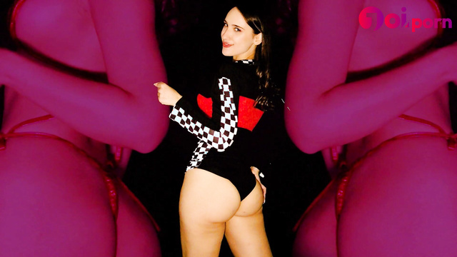 She put on this show just for you (babe stroking and stroking herself) - Princess Cin