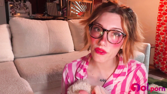 She wanted to suck so much that she did it with a rubber dick, dirty talk - Elle Marz