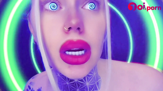 Her spiraling gaze commands you to be a good boy - The Goldy Rush