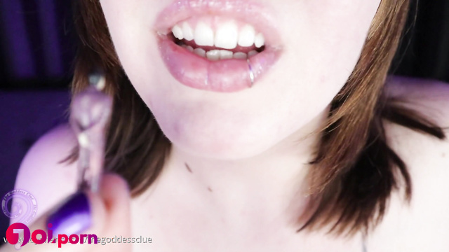 Dangerous date with a giantess woman, solo scenes - Clue