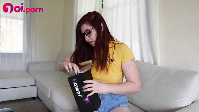 Big dildo unboxing (this is an absolute novelty) - SavannahxSiren