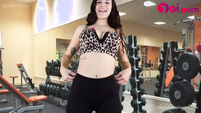 Hot stroking right in the sweaty gym - Goddess Evelyn
