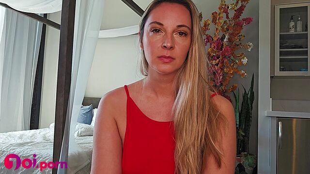 You are absolutely not worthy of her - Allie Eve Knox